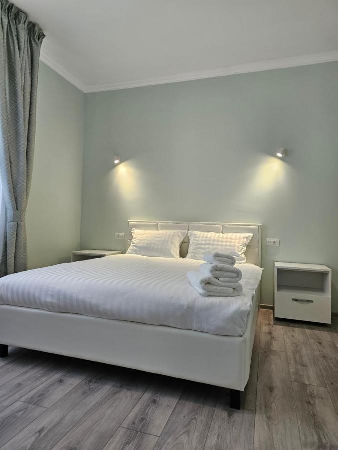 Bed and Breakfast Colt De Rai Hirtoape Екстер'єр фото