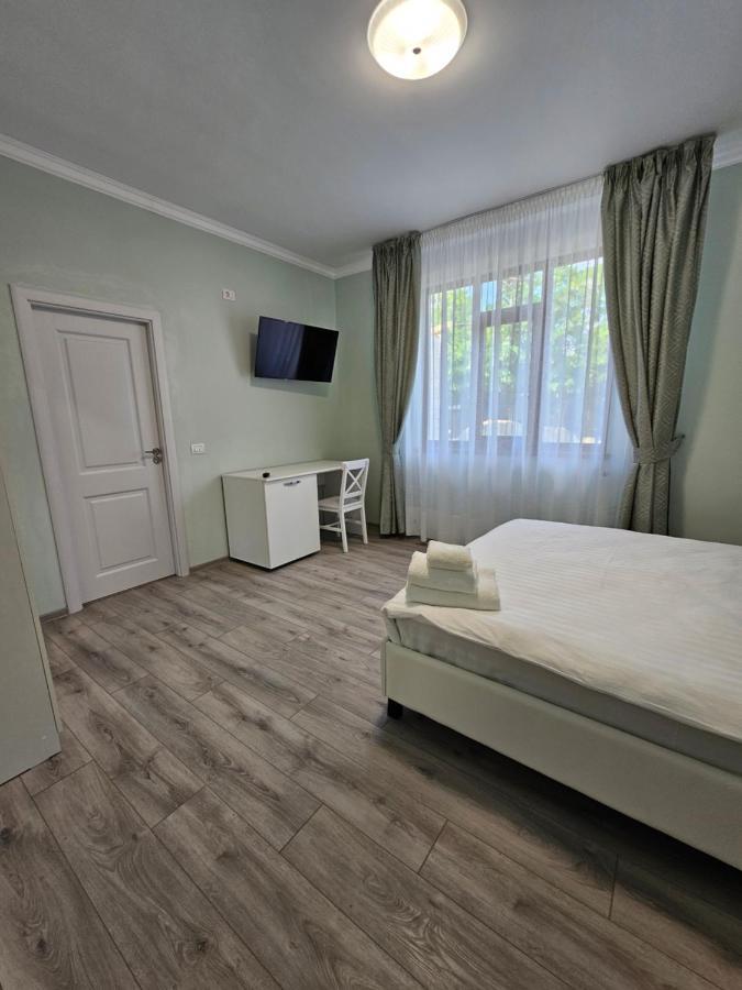 Bed and Breakfast Colt De Rai Hirtoape Екстер'єр фото