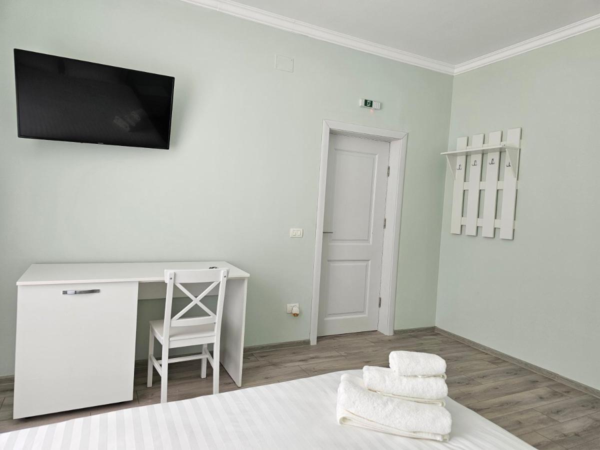Bed and Breakfast Colt De Rai Hirtoape Екстер'єр фото