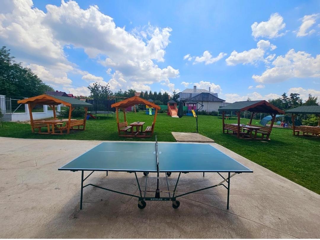 Bed and Breakfast Colt De Rai Hirtoape Екстер'єр фото
